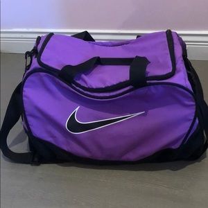 NIKE DUFFEL BAG